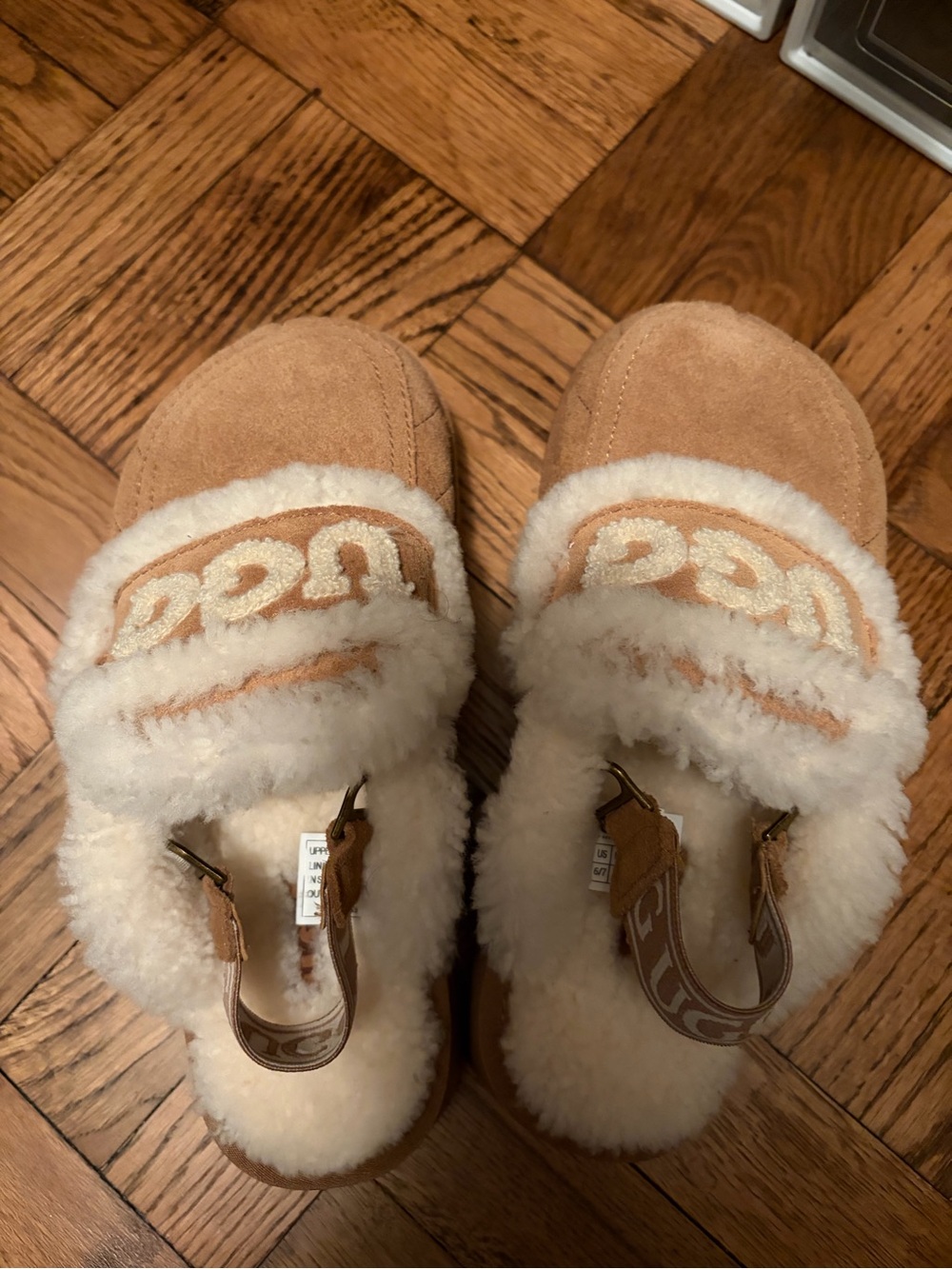 Ugg Violet Shearling Platform Slip-On in Chestnut Size 6/7, EU 37